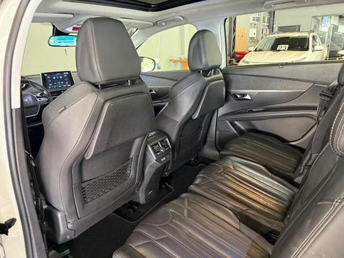 PEUGEOT 5008 GRIFFE AT