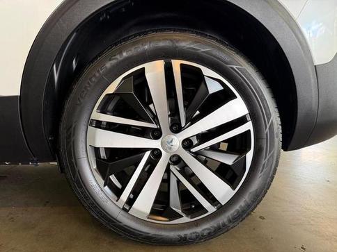 PEUGEOT 5008 GRIFFE AT