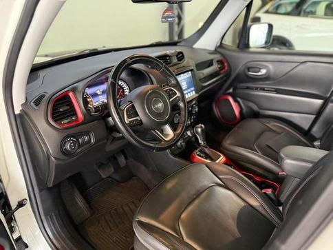 JEEP RENEGADE THAWK AT D