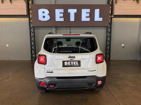JEEP RENEGADE THAWK AT D