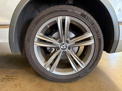 VOLKSWAGEN TIGUAN ALLSPACE RL
