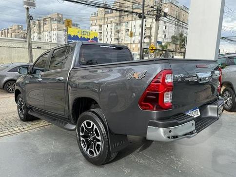TOYOTA HILUX 2.8 SRX 4X4 2.8 TDI 16V DIESEL AUT