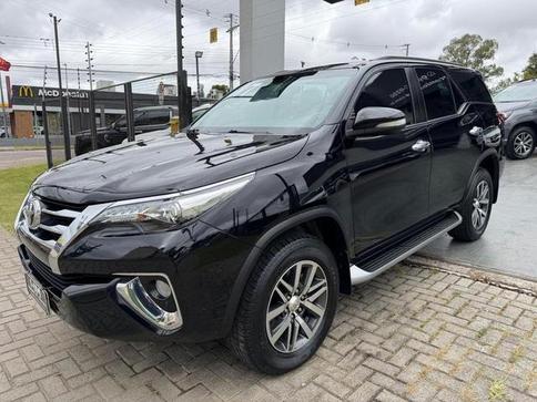 TOYOTA HILUX SW4 2.8 SRX 4X4 16V TURBO INTERCOOLER DIESEL 4P