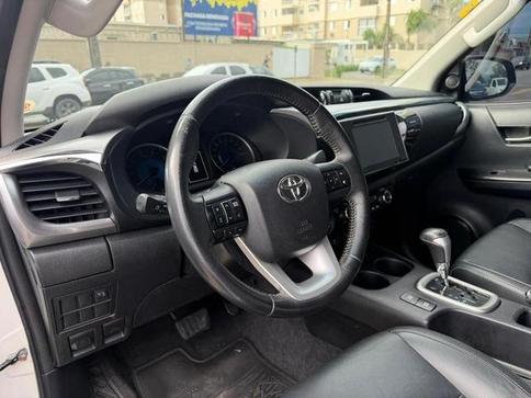 TOYOTA HILUX 2.8 SRV 4X4 CD 16V DIESEL 4P AUTOMATICO