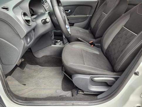 RENAULT LOGAN ZEN 16 CVT