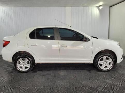 RENAULT LOGAN ZEN 16 CVT