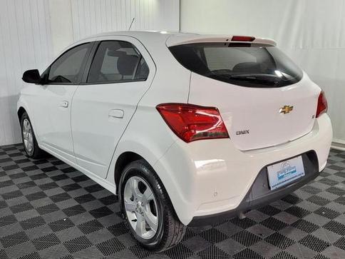 CHEVROLET ONIX 1.4 LT