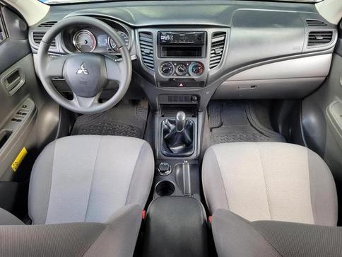 MITSUBISHI L-200 TRITON SPORT GL 2.4 TB DIESEL 4X4 MANUAL