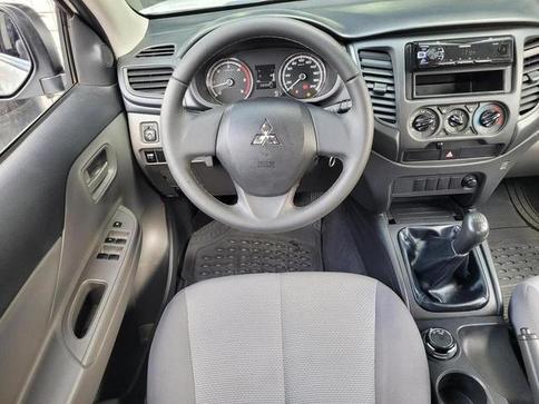 MITSUBISHI L-200 TRITON SPORT GL 2.4 TB DIESEL 4X4 MANUAL