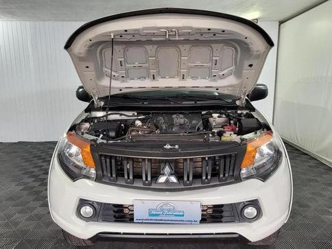 MITSUBISHI L-200 TRITON SPORT GL 2.4 TB DIESEL 4X4 MANUAL