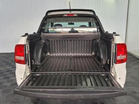 VOLKSWAGEN SAVEIRO 1.6 MSI ROBUST CD 8V MANUAL