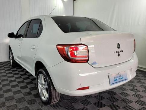 RENAULT LOGAN ZEN 16 CVT