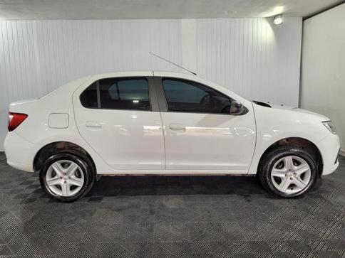 RENAULT LOGAN ZEN 16 CVT