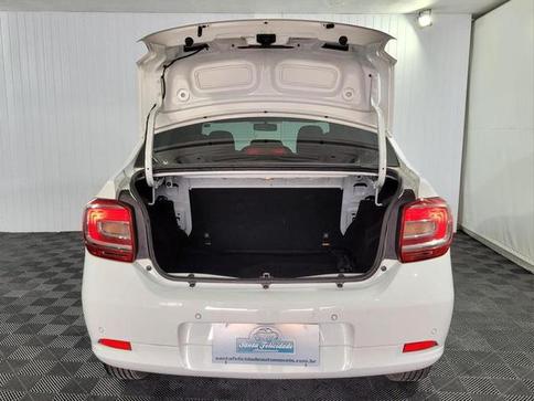 RENAULT LOGAN ZEN 16 CVT