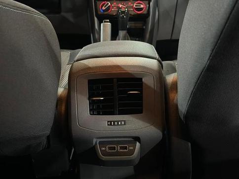 VOLKSWAGEN T CROSS TSI AD