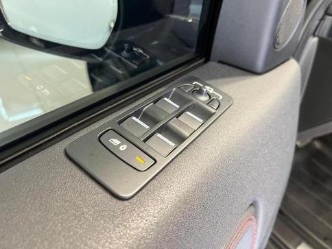 LAND ROVER DISC SPT D200 SE RD