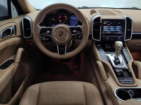 PORSCHE CAYENNE V6