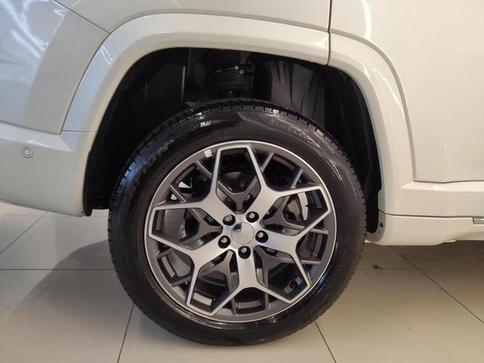 JEEP COMMANDER OVERLAND TD380 4X4 TURBO DIESEL