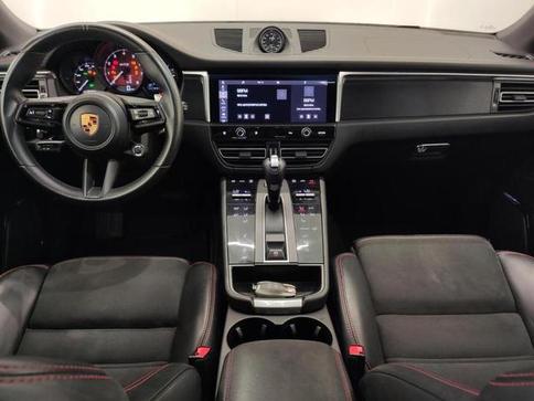 PORSCHE MACAN GTS