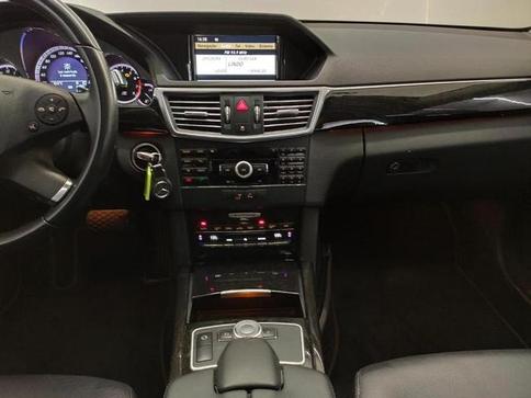 MERCEDES-BENZ E 350 AVANGARDE 3.5 V-6 4P