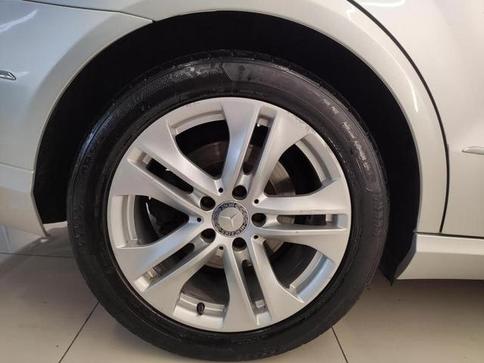 MERCEDES-BENZ E 350 AVANGARDE 3.5 V-6 4P