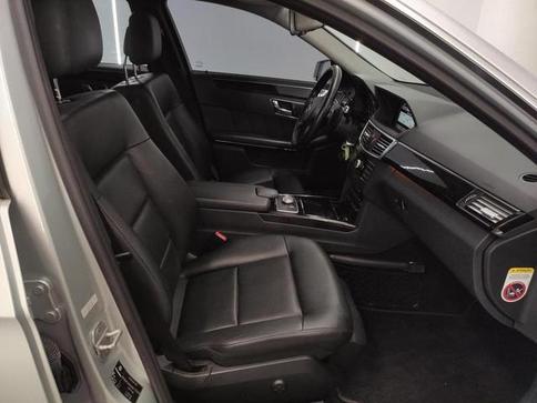 MERCEDES-BENZ E 350 AVANGARDE 3.5 V-6 4P
