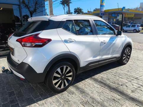 NISSAN KICKS SL CVT