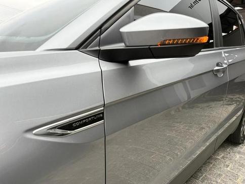 VOLKSWAGEN T-CROSS COMFORTLINE 1.0 TSI FLEX 5P AUT.