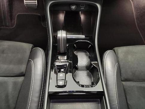 VOLVO XC 40 T-5 HBRIDO R-DESIGN 1.5 262CV FWD