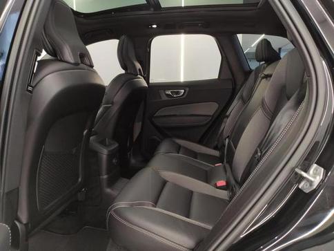 VOLVO XC60 T8 R-DESIGN