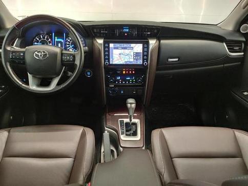 TOYOTA HILUX SWSRXA4FD