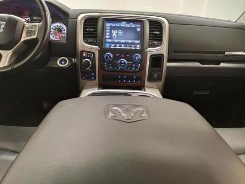 RAM CLASSIC LARAMIE NIGHT ED. 5.7 4X4 AUT.