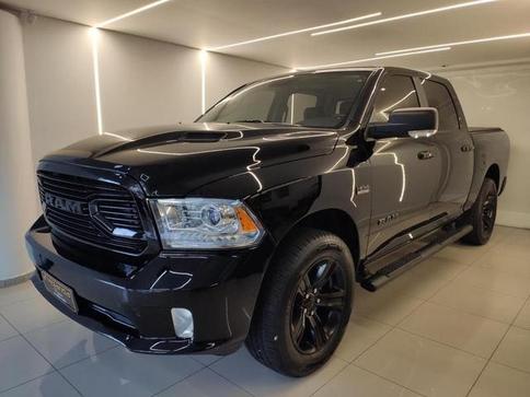RAM CLASSIC LARAMIE NIGHT ED. 5.7 4X4 AUT.