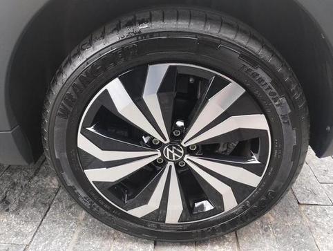 VOLKSWAGEN T CROSS TSI