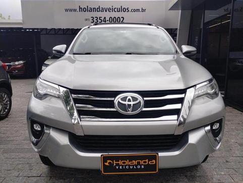 TOYOTA HILUX SW4 SRX 4X4 2.8 TDI 16V DIES. AUT.