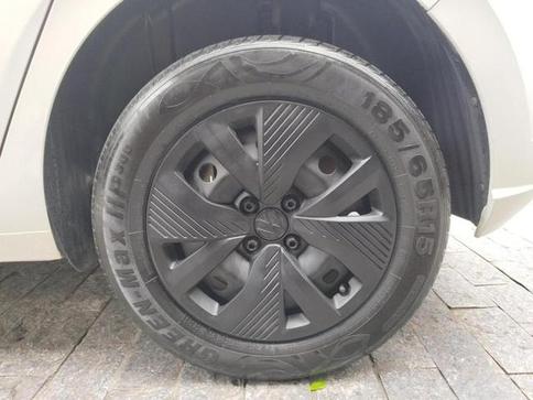 VOLKSWAGEN POLO TRACK 1.0 FLEX 12V 5P