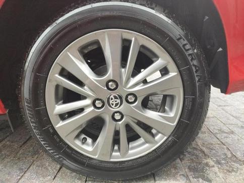 TOYOTA YARIS HB XL PLUS CONF AT 1.5 FLEX 16V