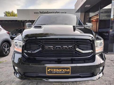 RAM CLASSIC LARAMIE NIGHT ED. 5.7 4X4 AUT.