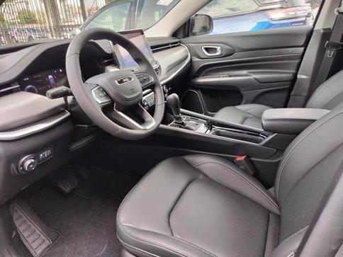 JEEP COMPASS LONG. T270 1.3 TB 4X2 FLEX AUT.