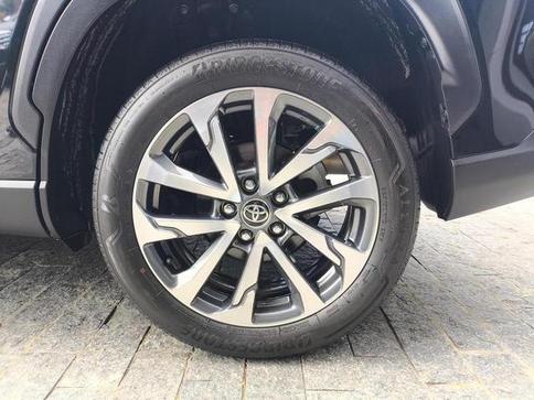 TOYOTA CCROSS XRE 20