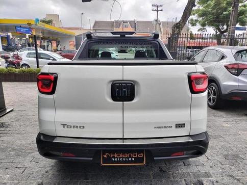 FIAT TORO FREEDOM 1.3 T270 4X2 FLEX AUT
