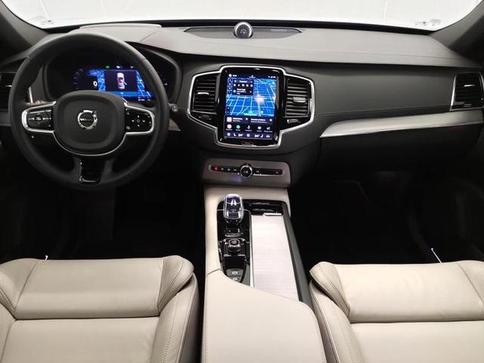 VOLVO XC90 T8 ULT DARK