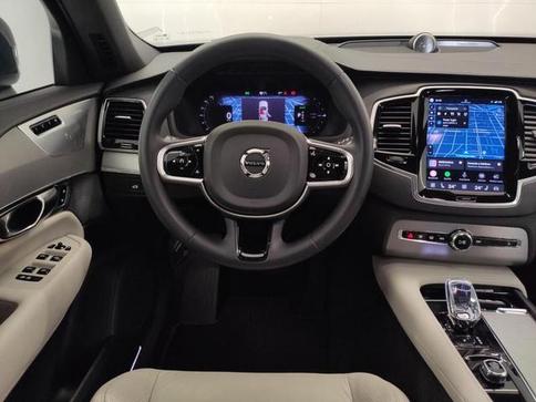 VOLVO XC90 T8 ULT DARK