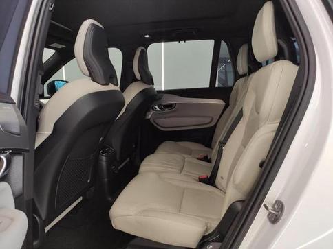 VOLVO XC90 T8 ULT DARK