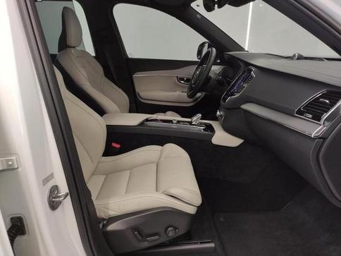 VOLVO XC90 T8 ULT DARK