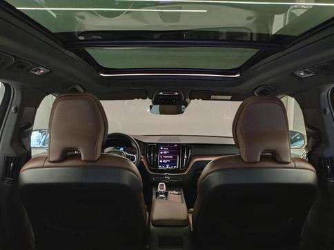 VOLVO XC60 T8 INSCRIPT
