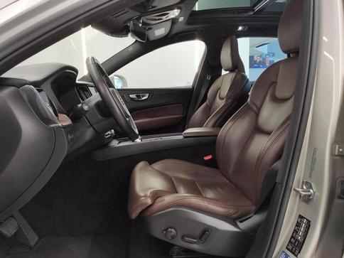 VOLVO XC60 T8 INSCRIPT