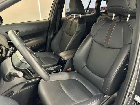 TOYOTA CCROSS XRE 20