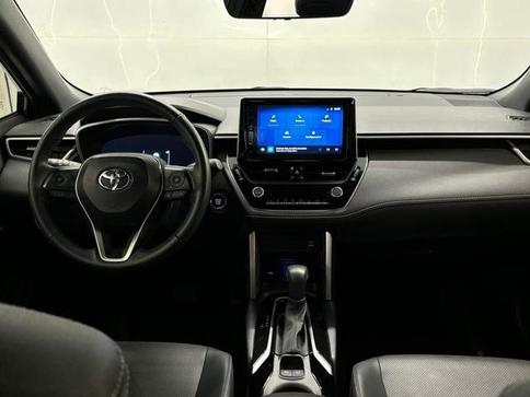 TOYOTA CCROSS XRE 20