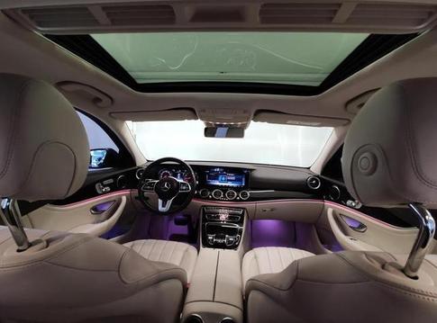 MERCEDES-BENZ E300